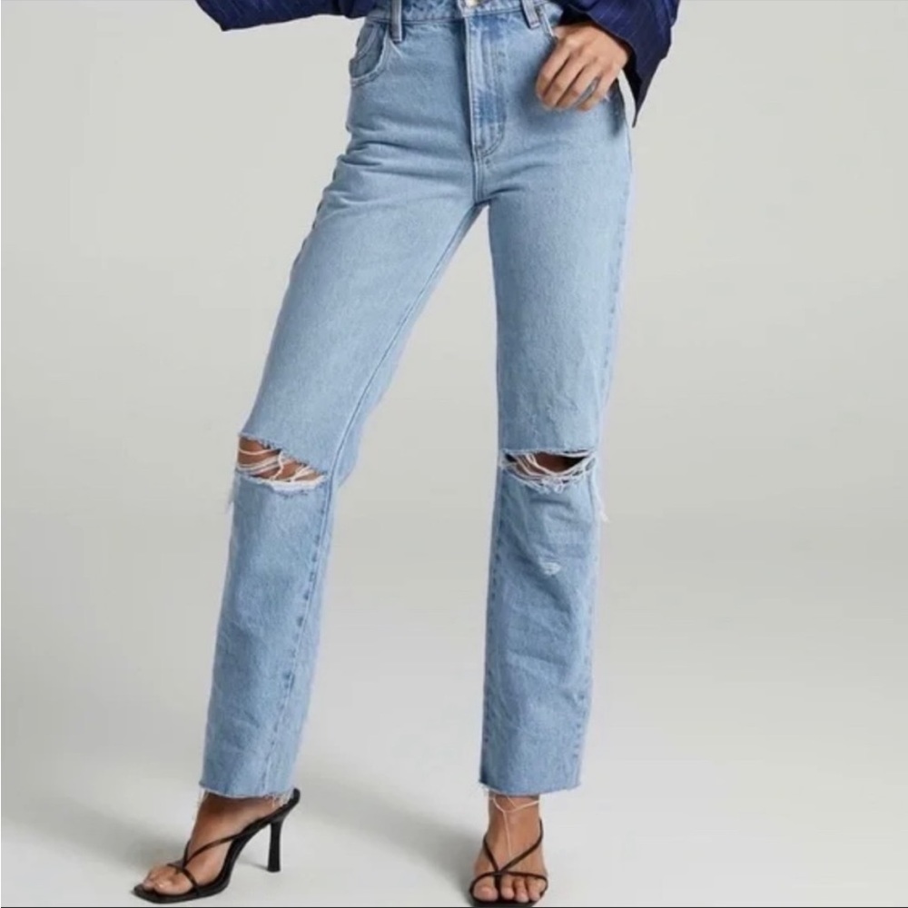 NWT Rolla’s Original High Rise Straight City Worn Distressed Raw Hem Jeans 31